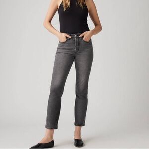 Levi's Women's Premium Black Wedgie Straight Leg Jeans size 28